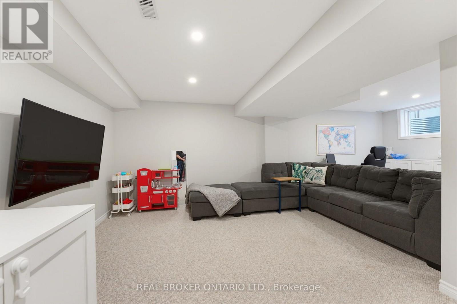 76 Tapadero Avenue Property Photo 30