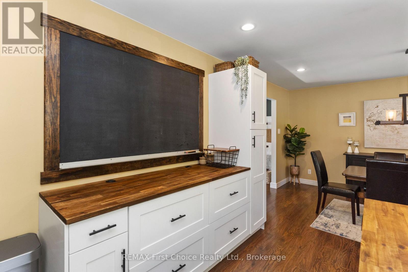 1598 Harstone Road Property Photo 12