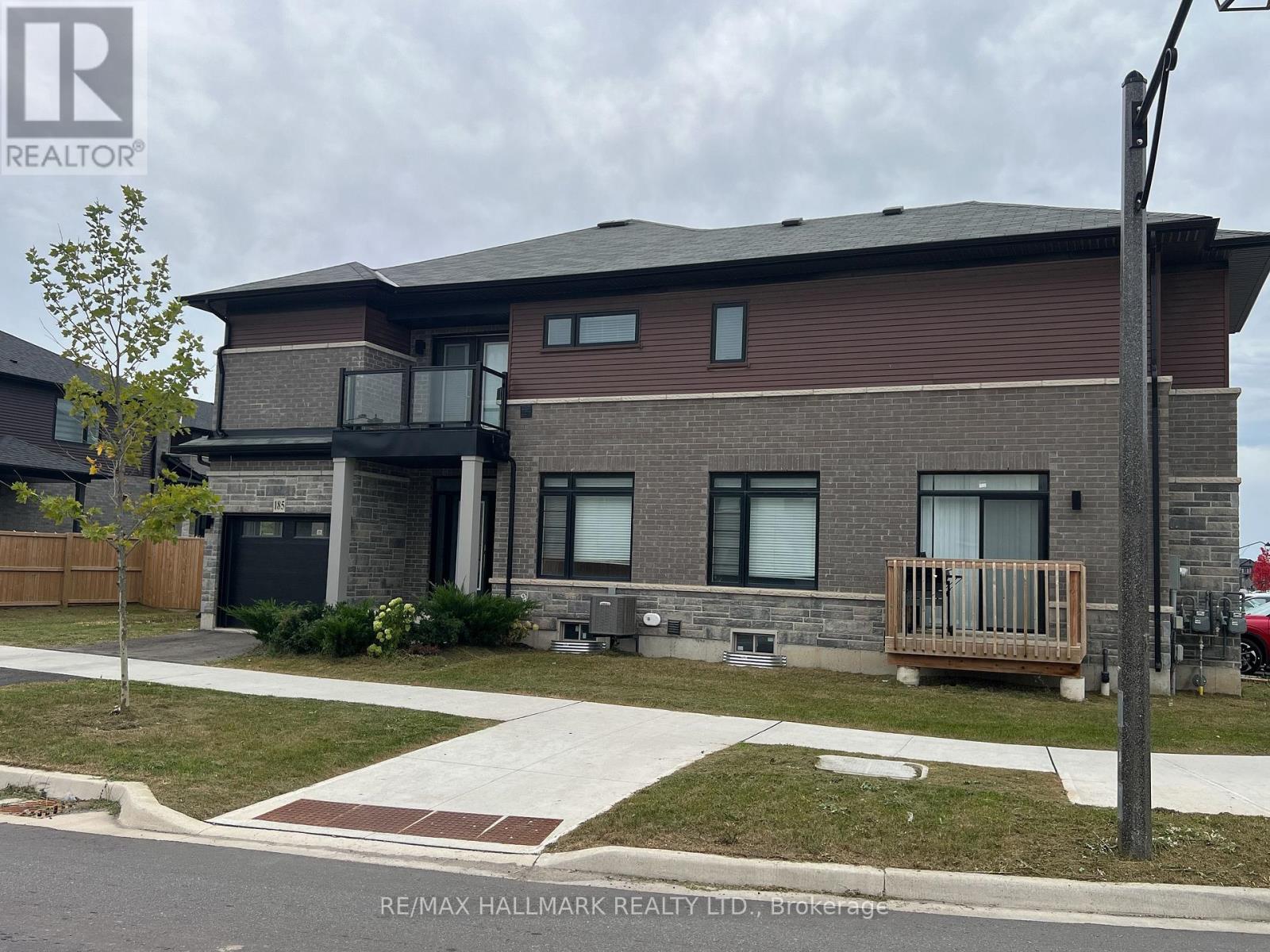 185 Longboat Run W Property Photo 1