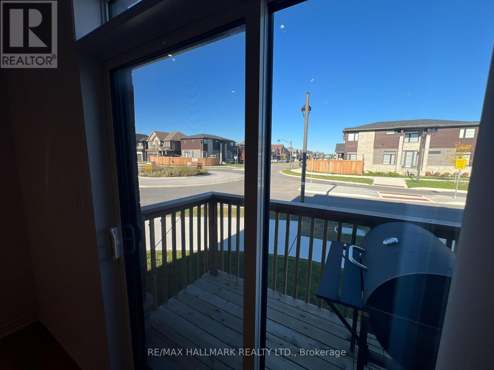 185 Longboat Run W Property Photo 9