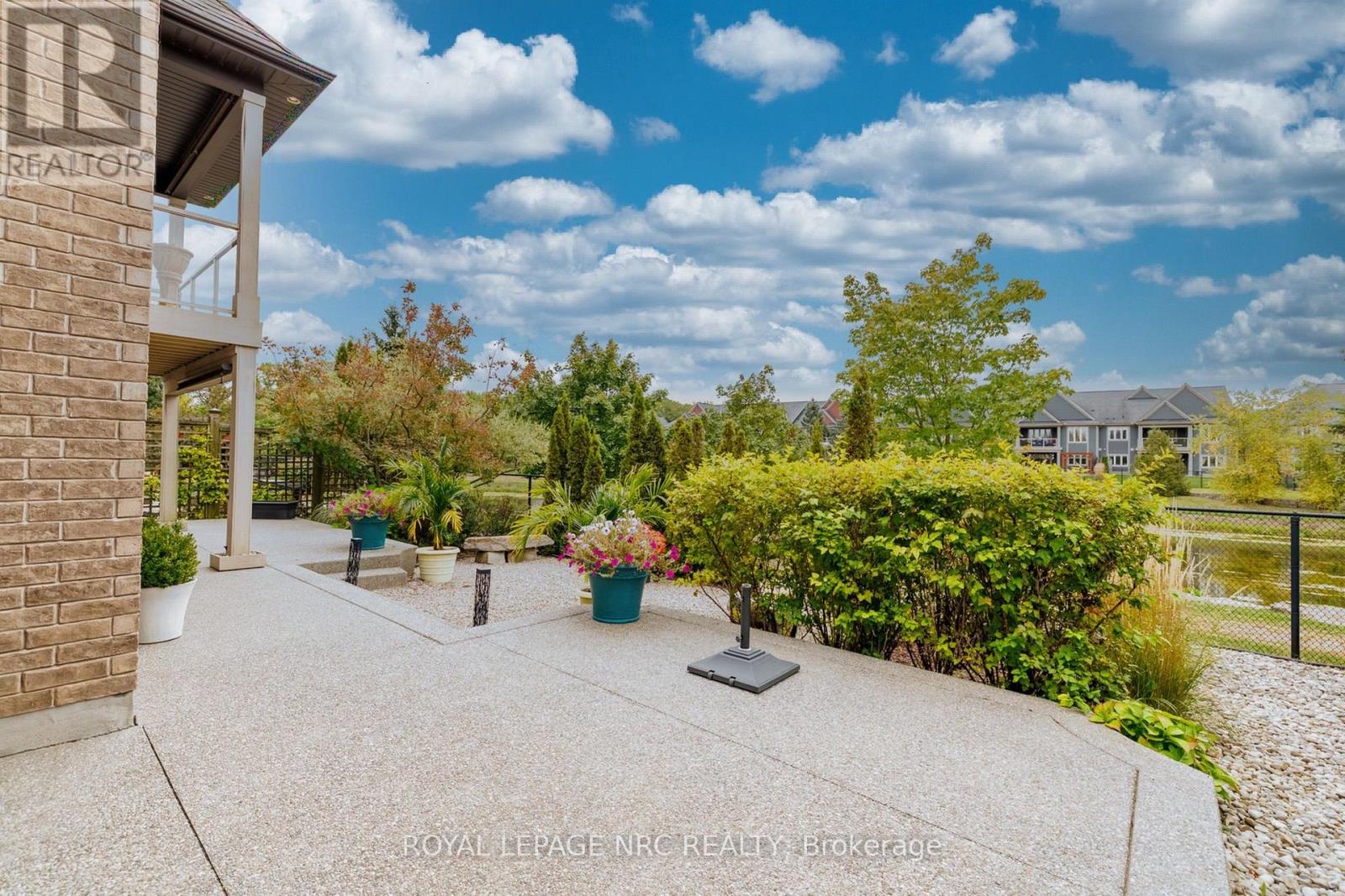295 Creekside Drive Property Photo 8