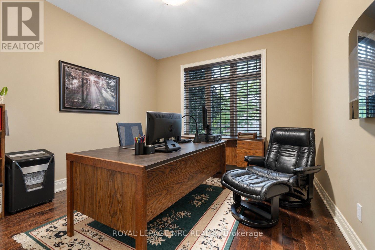 295 Creekside Drive Property Photo 16