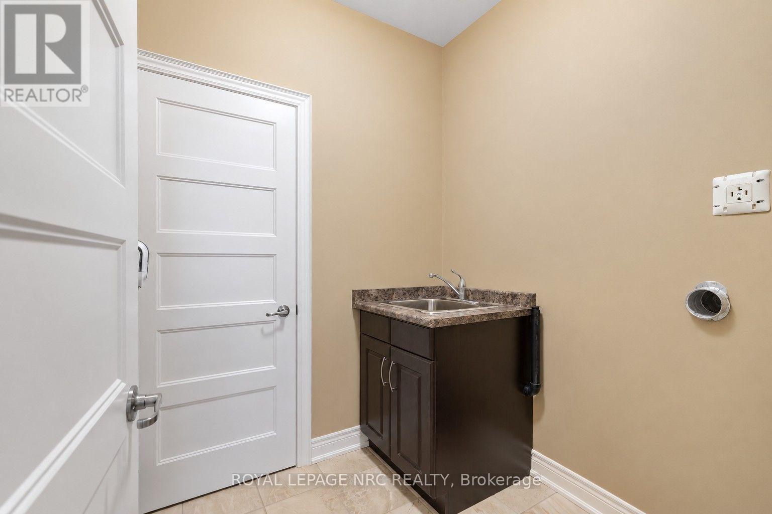 295 Creekside Drive Property Photo 19