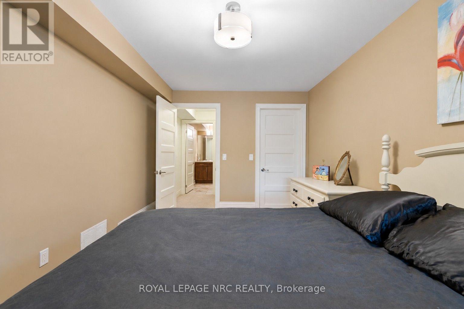 295 Creekside Drive Property Photo 44