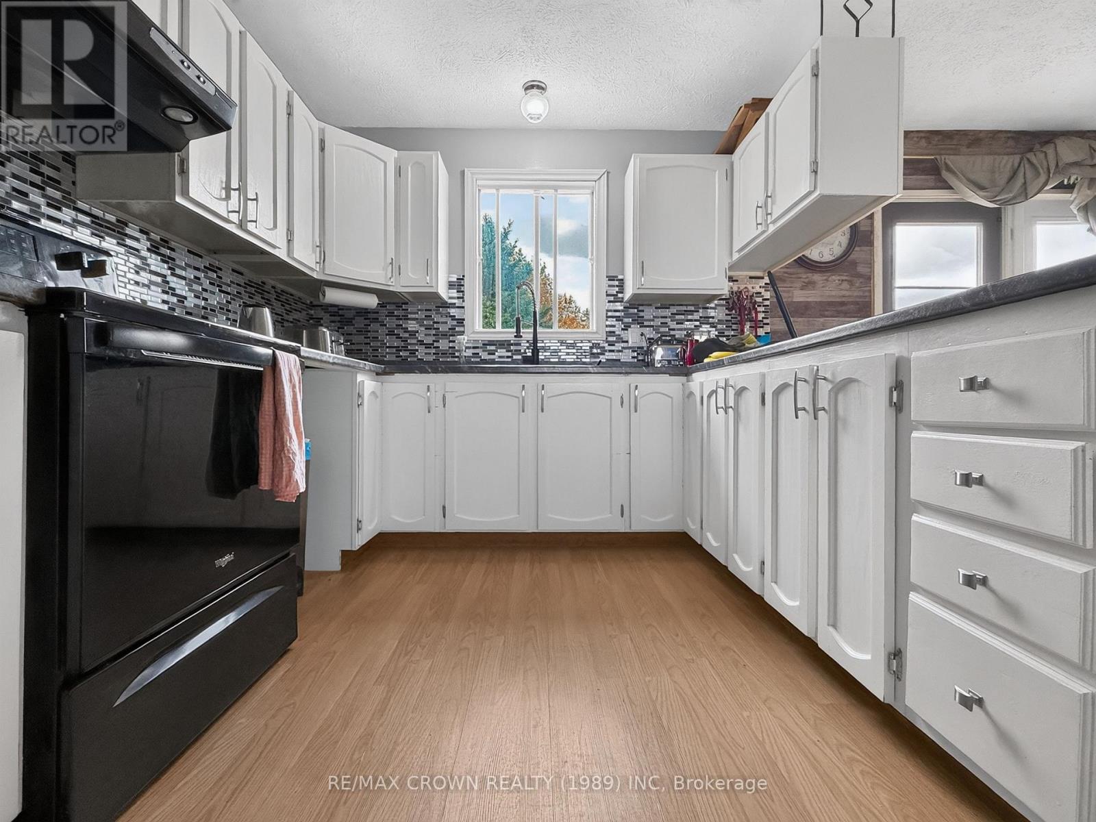 24 Cedar Avenue Property Photo 13