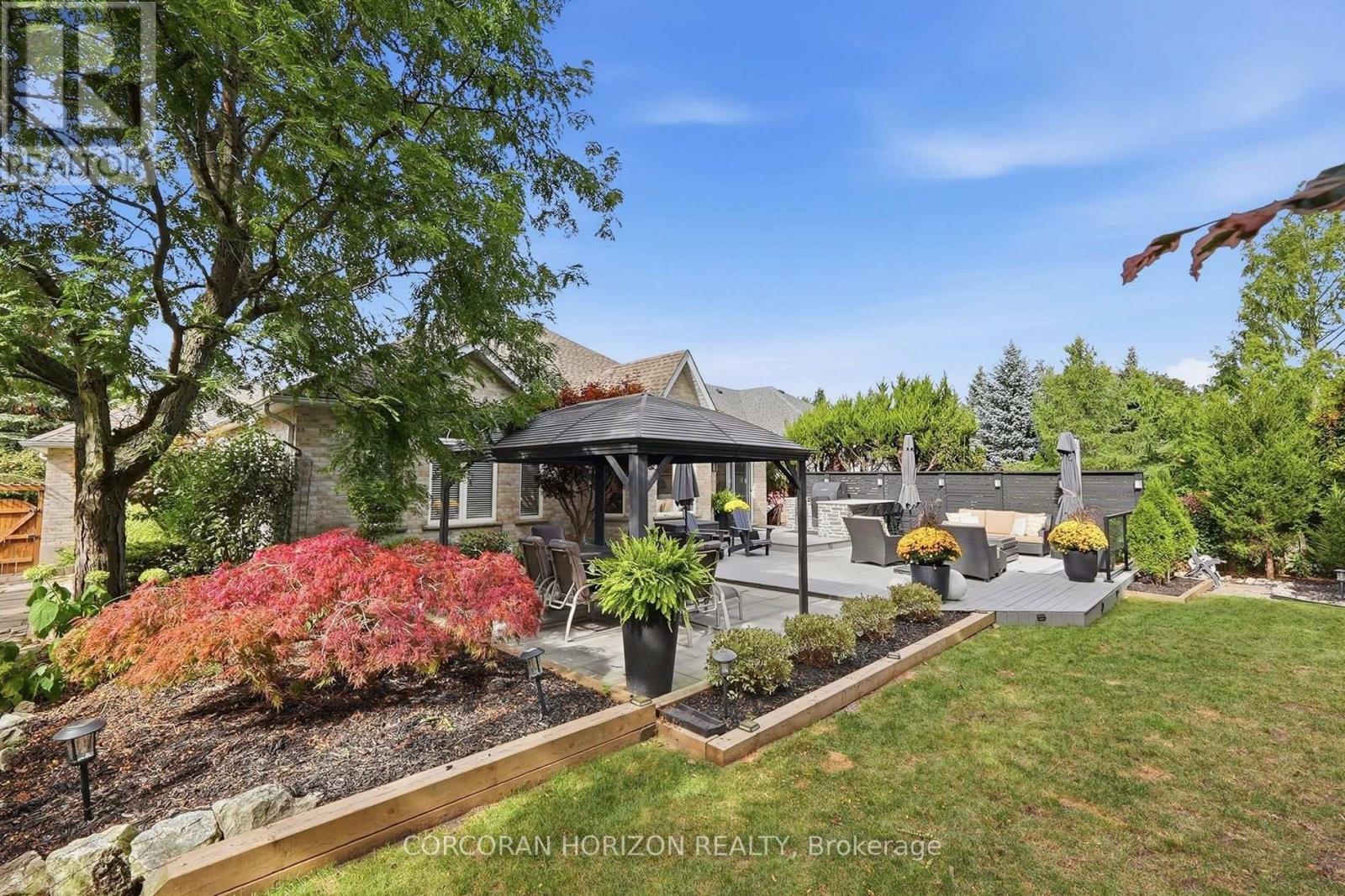 15 Everwood Run Property Photo 37