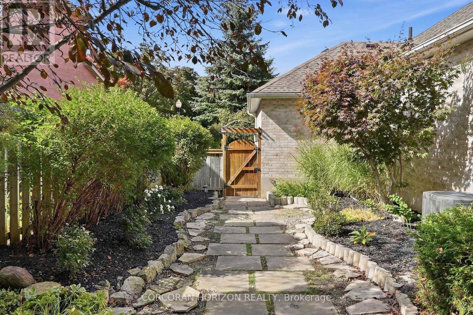 15 Everwood Run Property Photo 39