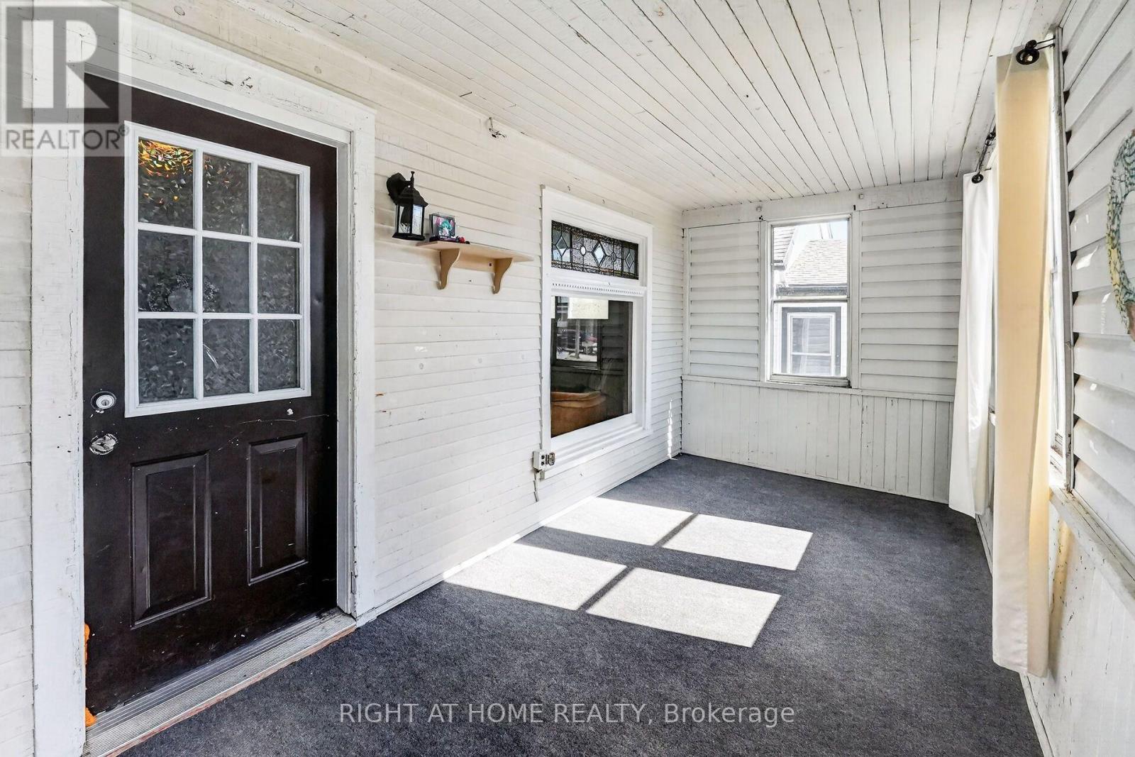 4919 Huron Street Property Photo 5