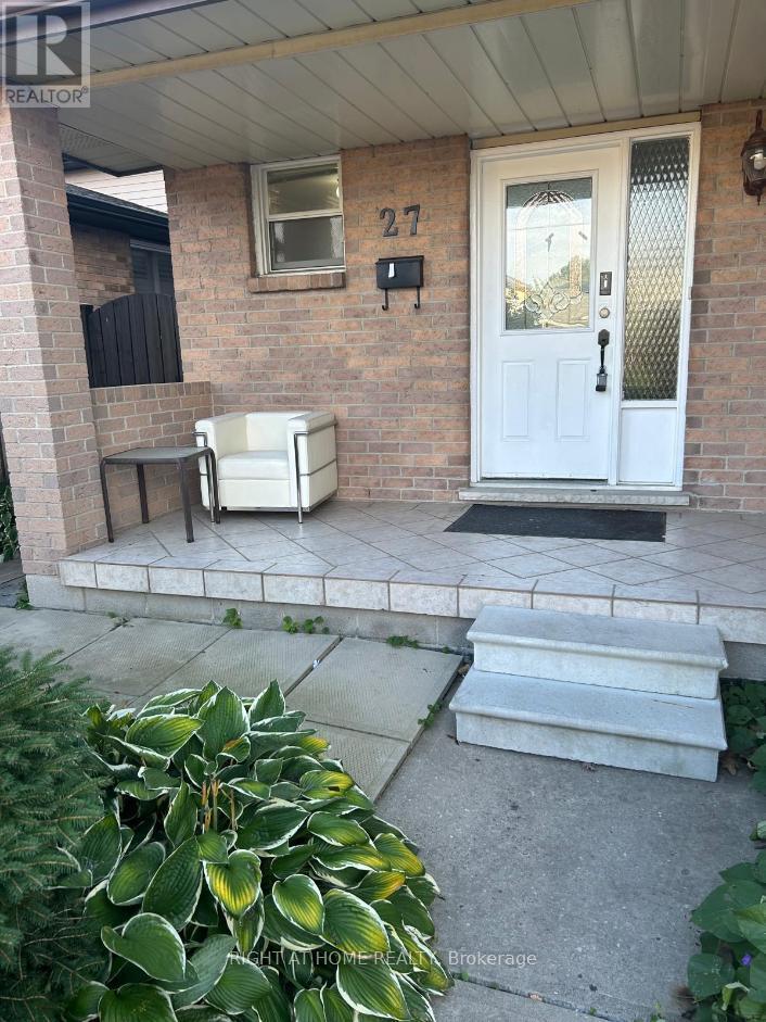 27 Wingfield Place E Property Photo 2