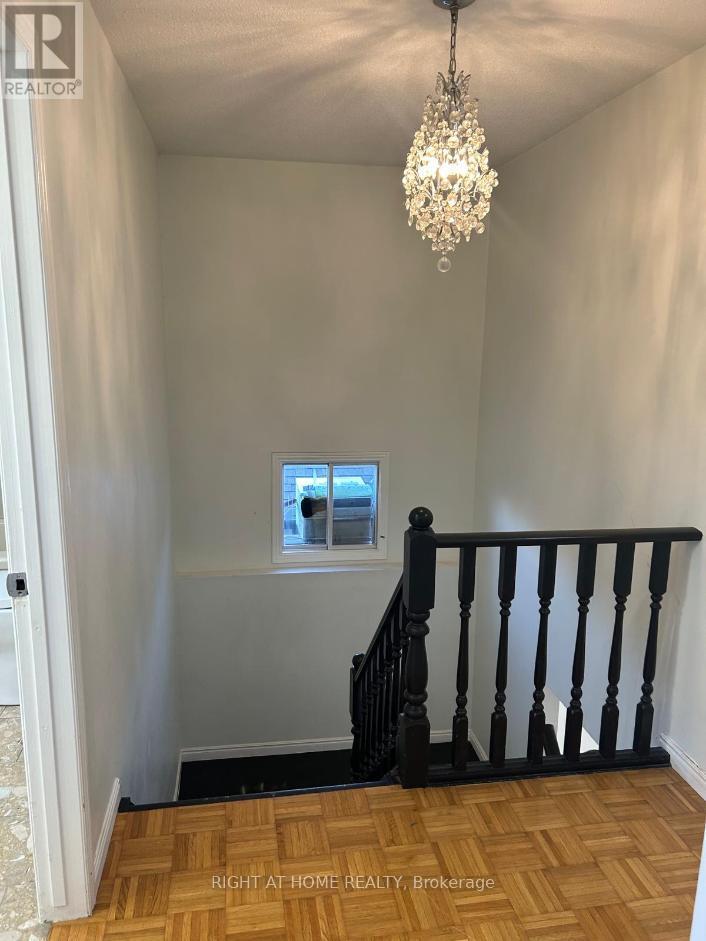 27 Wingfield Place E Property Photo 18