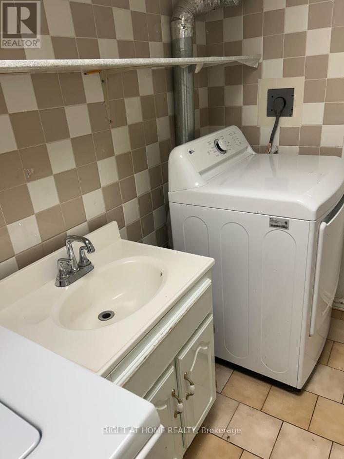 27 Wingfield Place E Property Photo 29