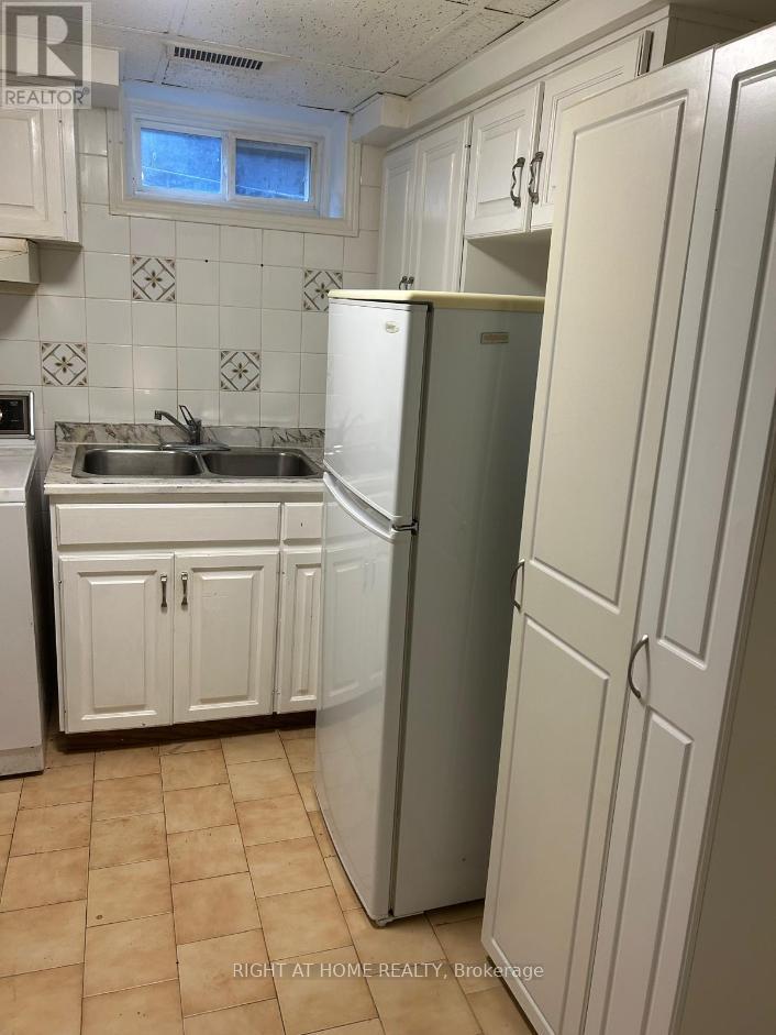 27 Wingfield Place E Property Photo 31