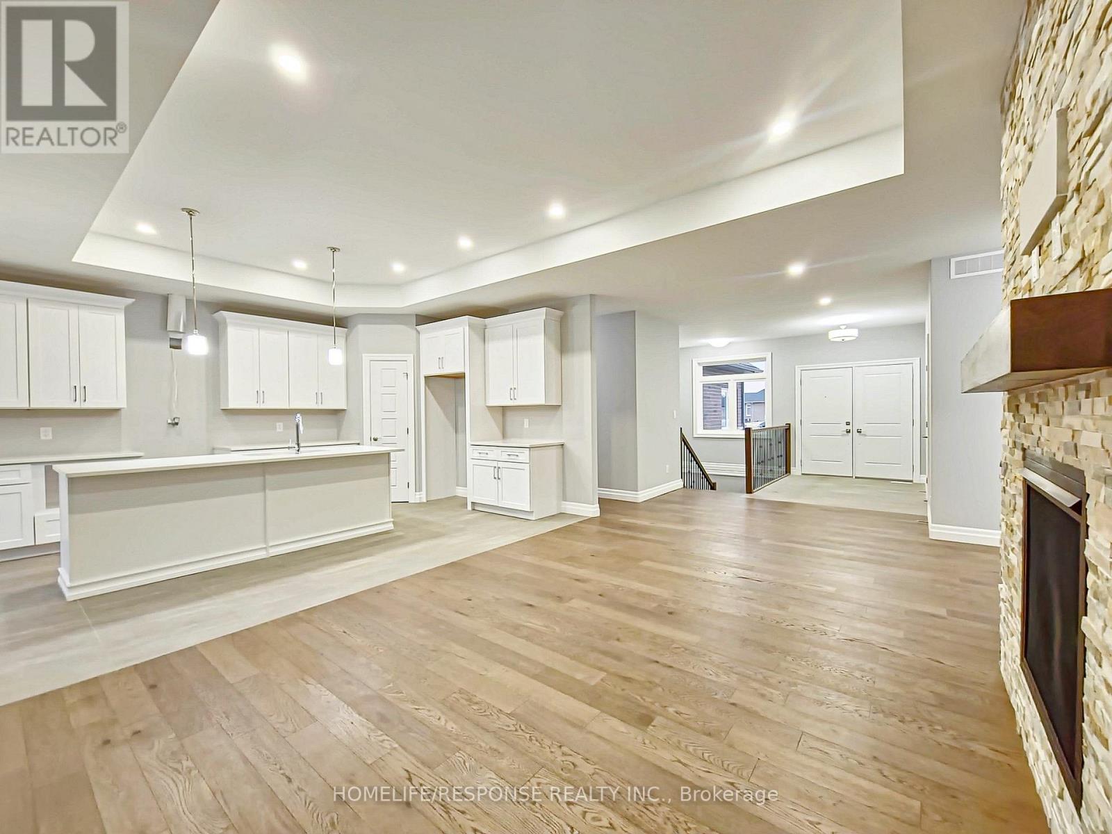 19 Tracy Drive Property Photo 12