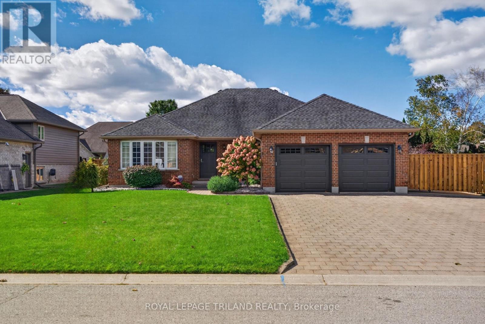 45 Parkview Drive Property Photo 2