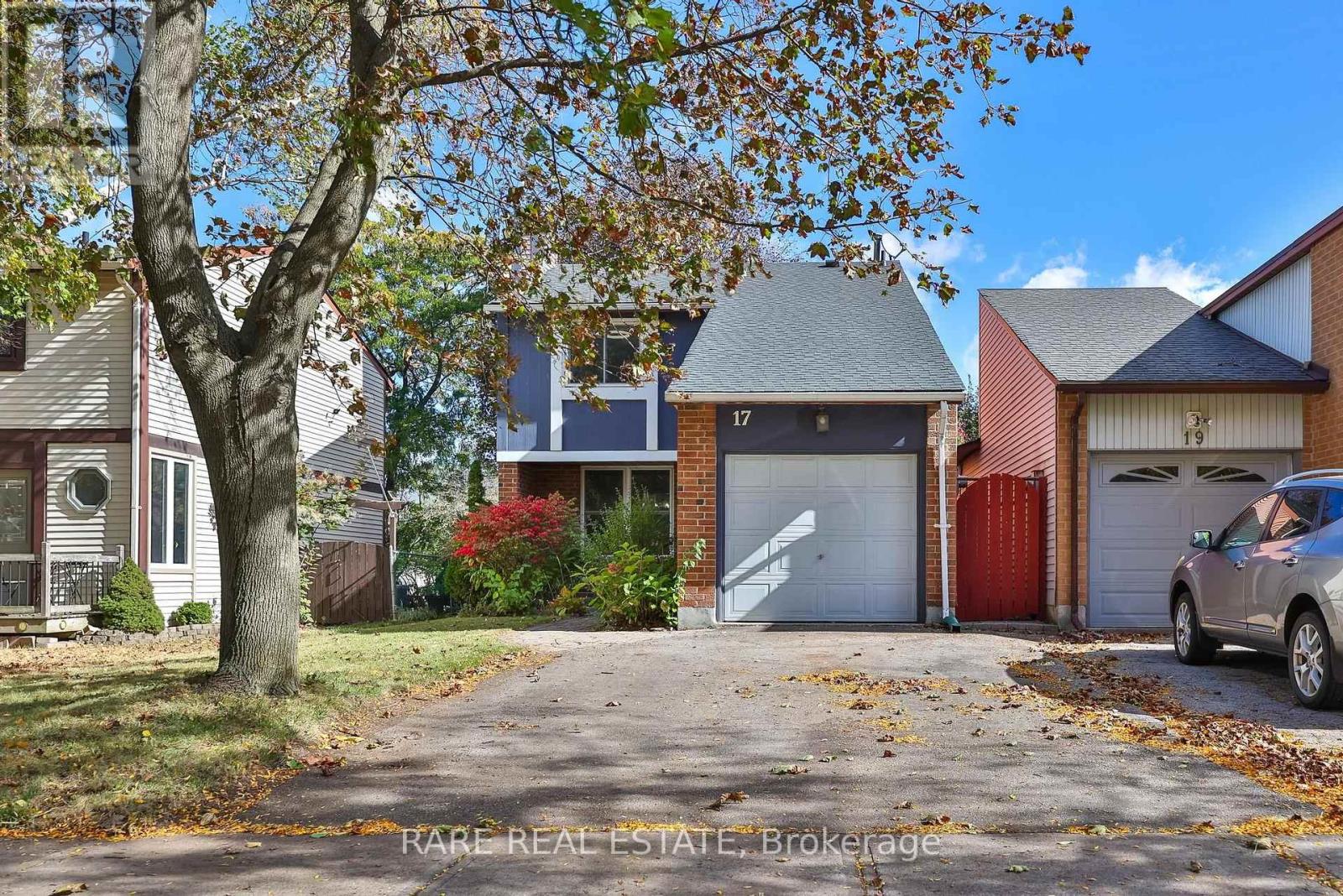 17 GLACEPORT AVENUE Property Photo 1