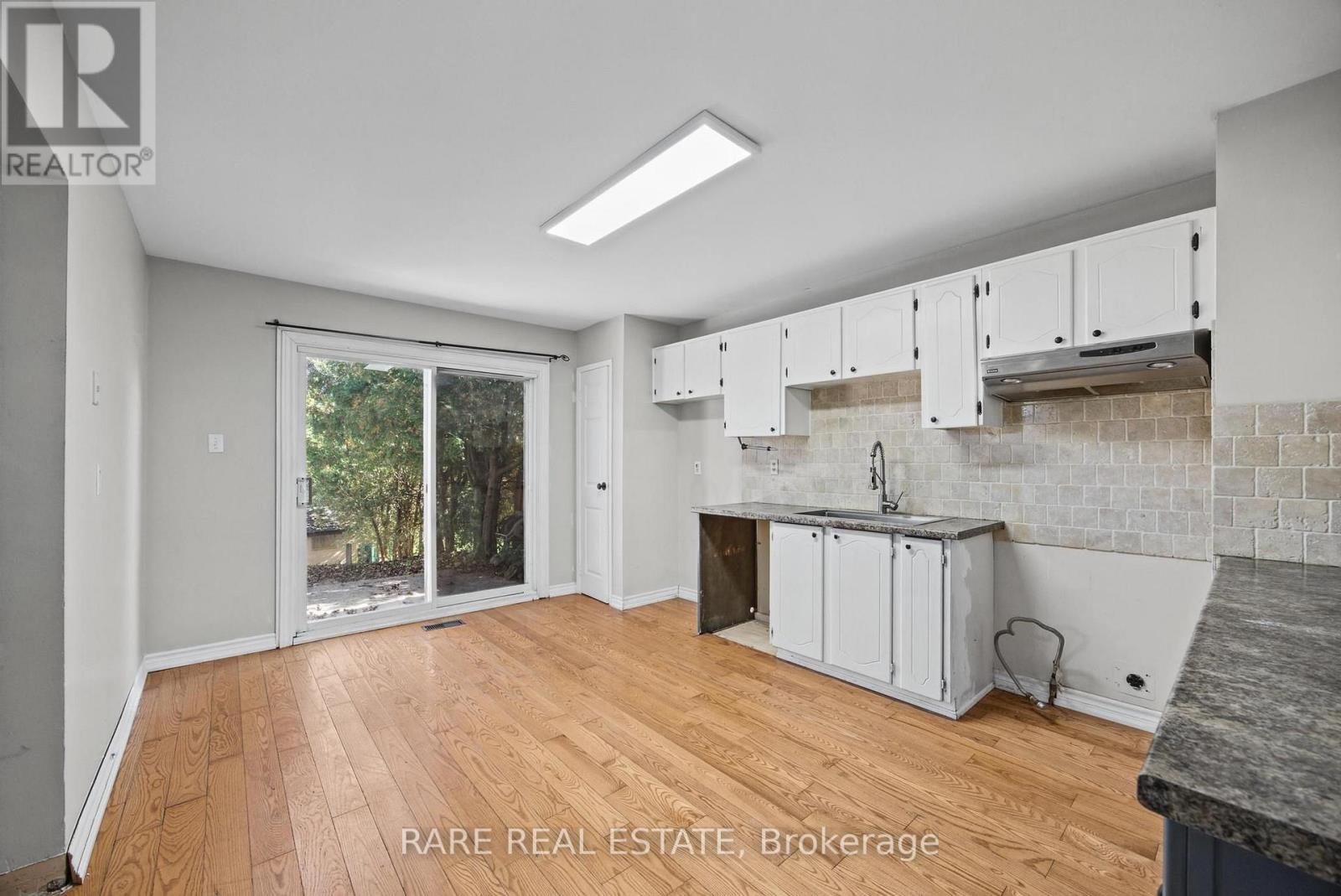 17 Glaceport Avenue Property Photo 6