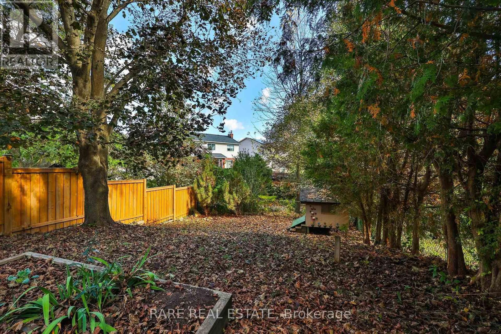 17 Glaceport Avenue Property Photo 28