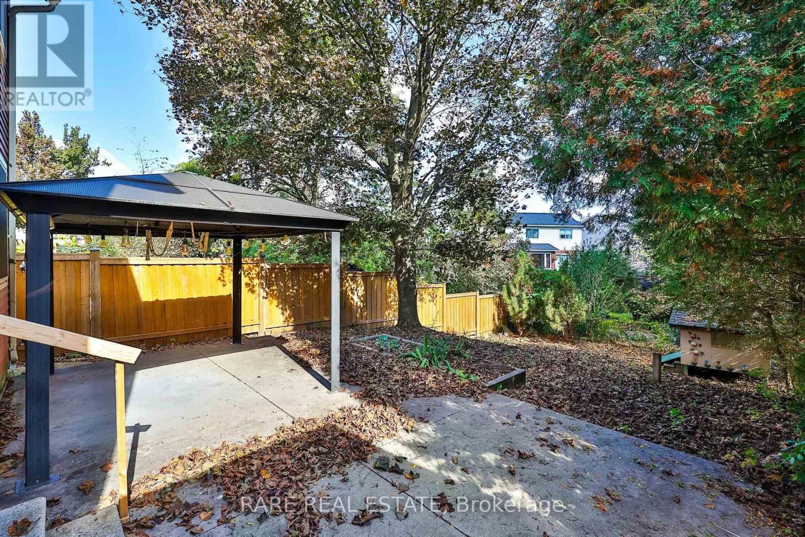17 Glaceport Avenue Property Photo 29