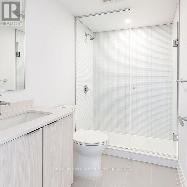 922 - 1 Jarvis Street E Property Photo 4
