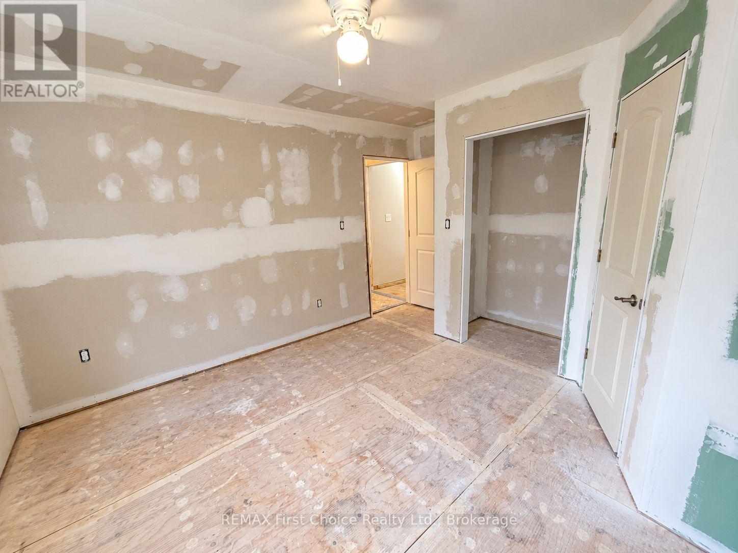 216 Second Street Street Property Photo 10