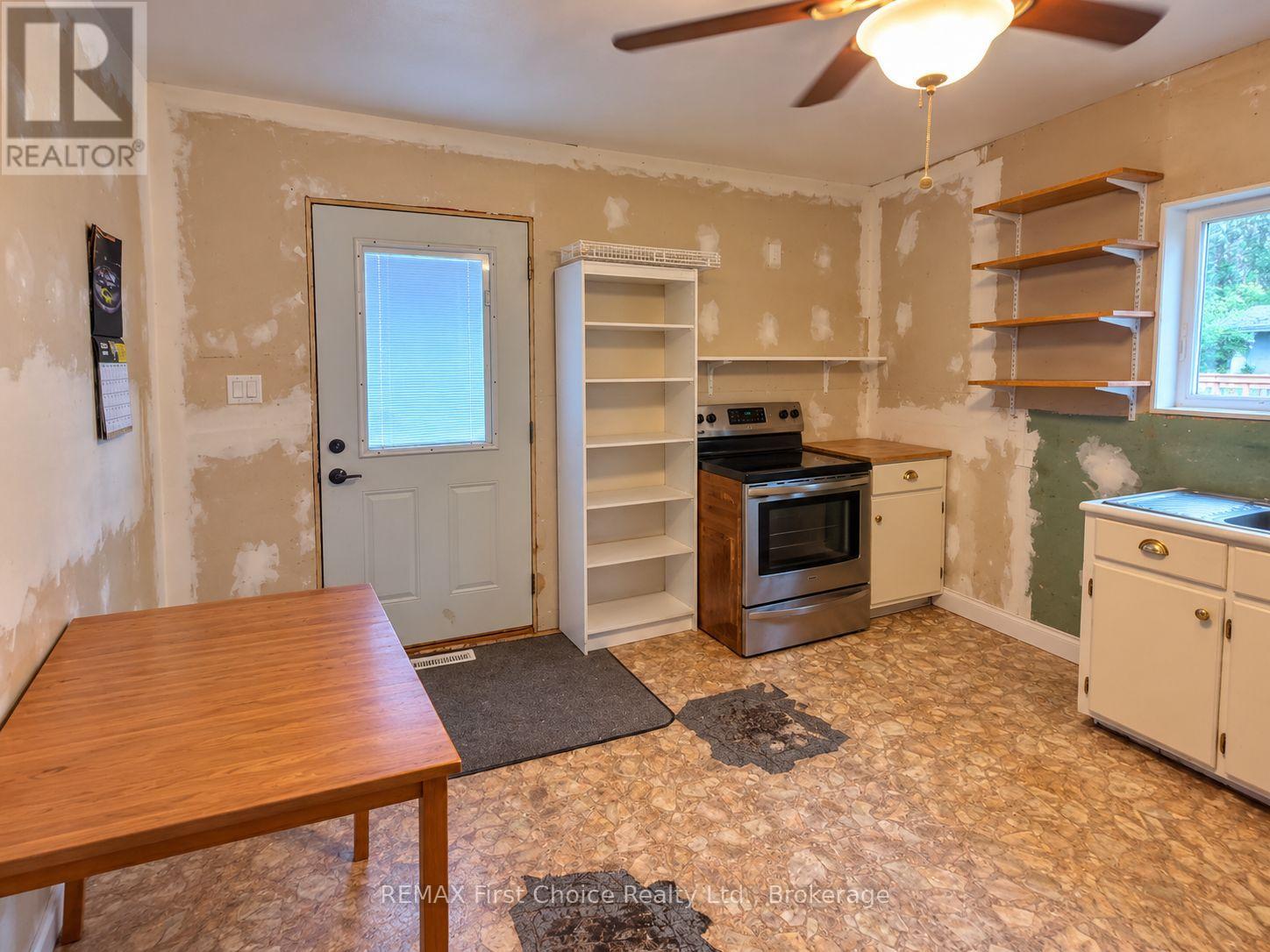216 Second Street Street Property Photo 13