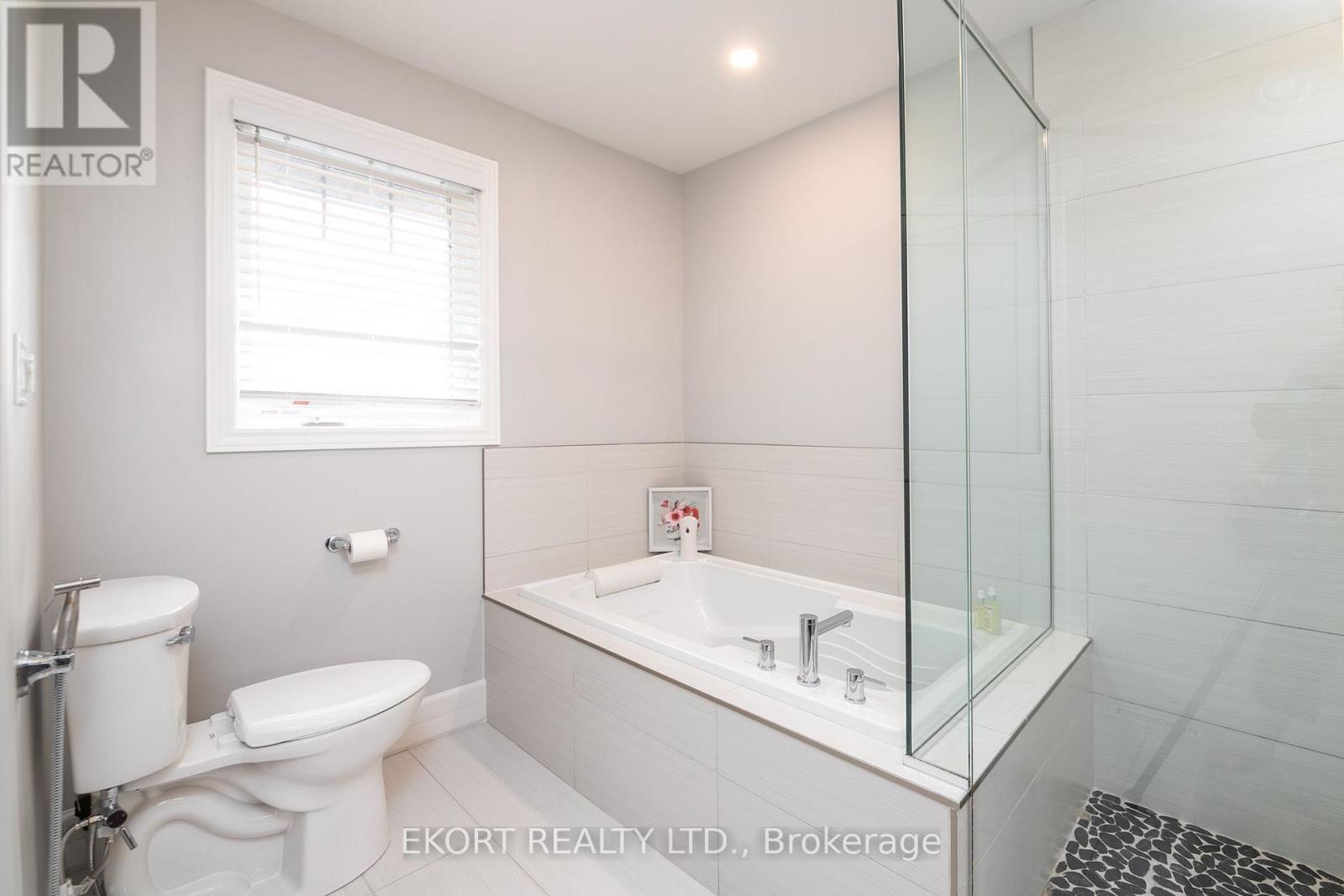 61 Hampton Ridge Drive Property Photo 21