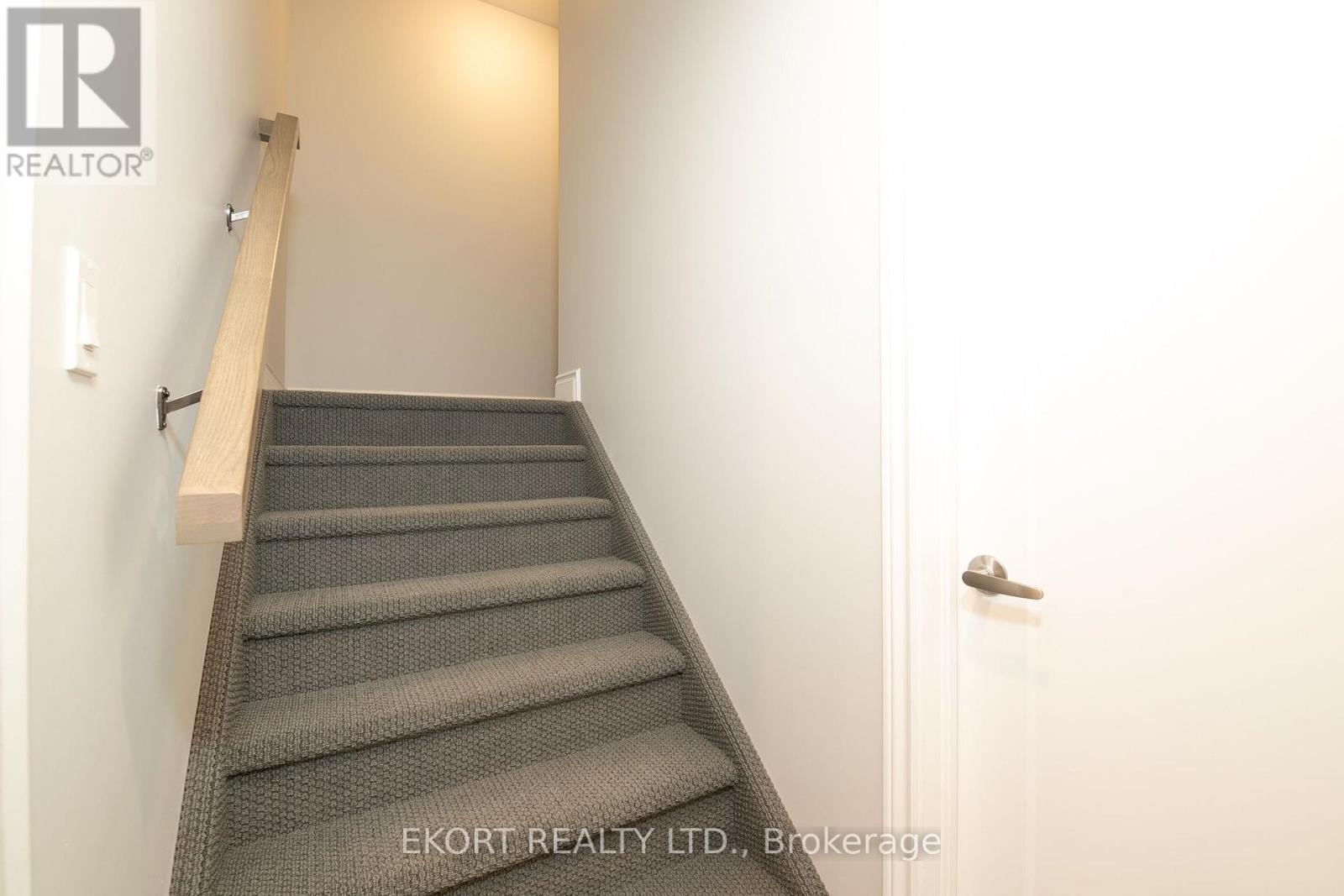 61 Hampton Ridge Drive Property Photo 29
