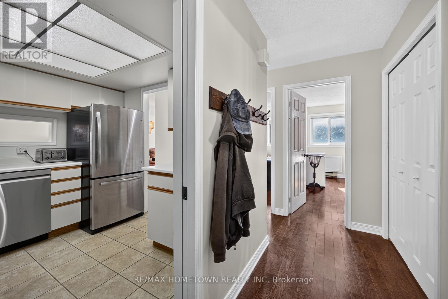 209 - 820 Laurier Boulevard Property Photo 8