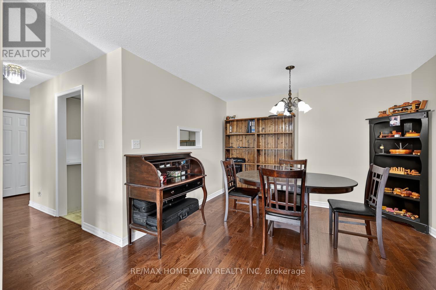 209 - 820 Laurier Boulevard Property Photo 11