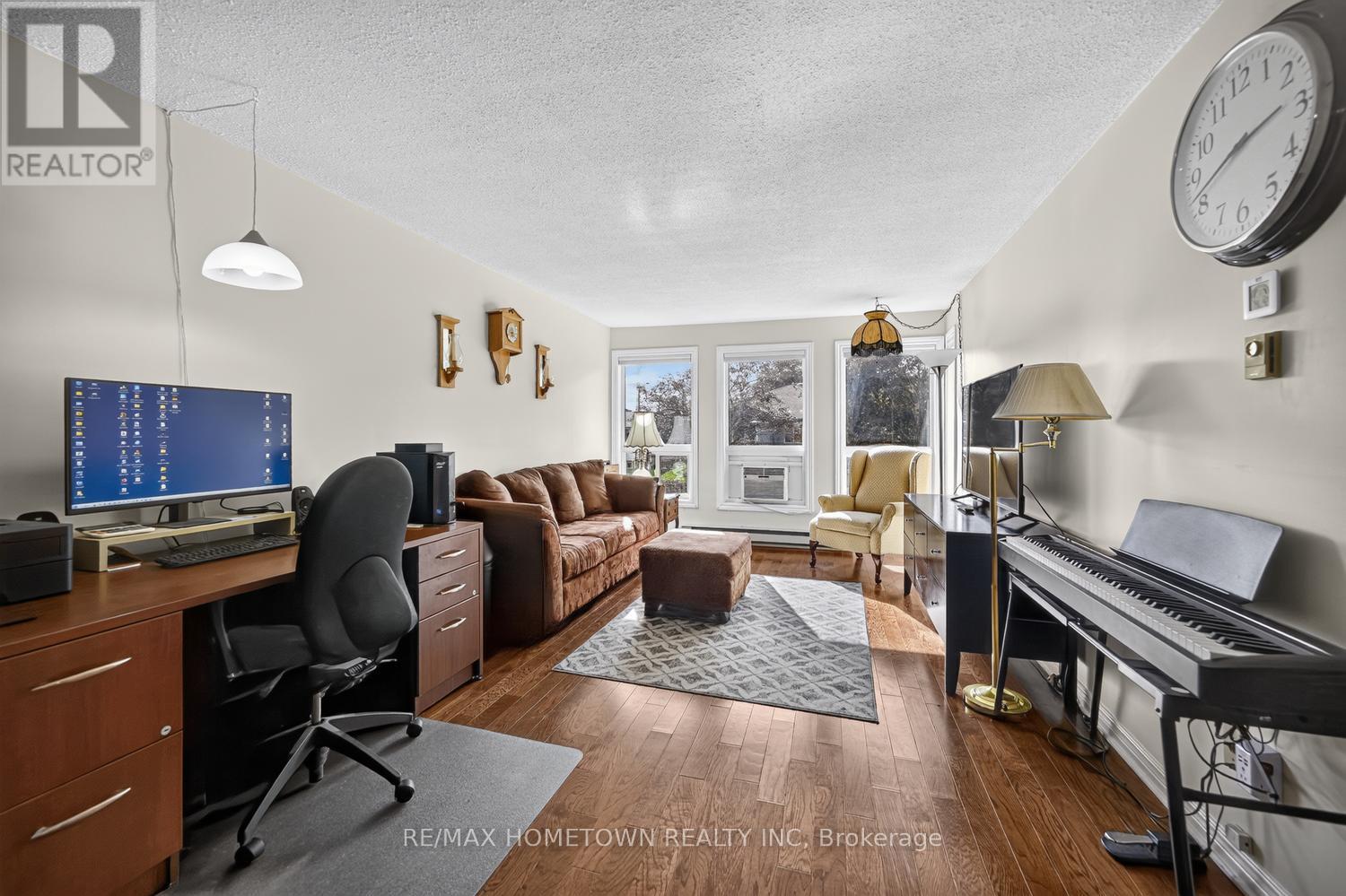 209 - 820 Laurier Boulevard Property Photo 13