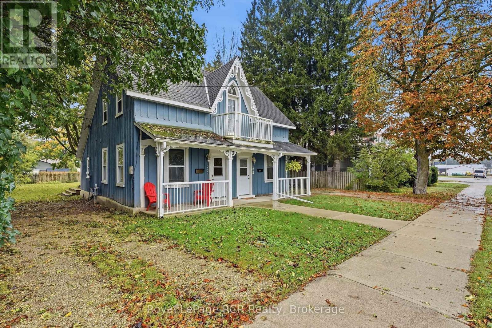 234 Elma Street E Property Photo 5