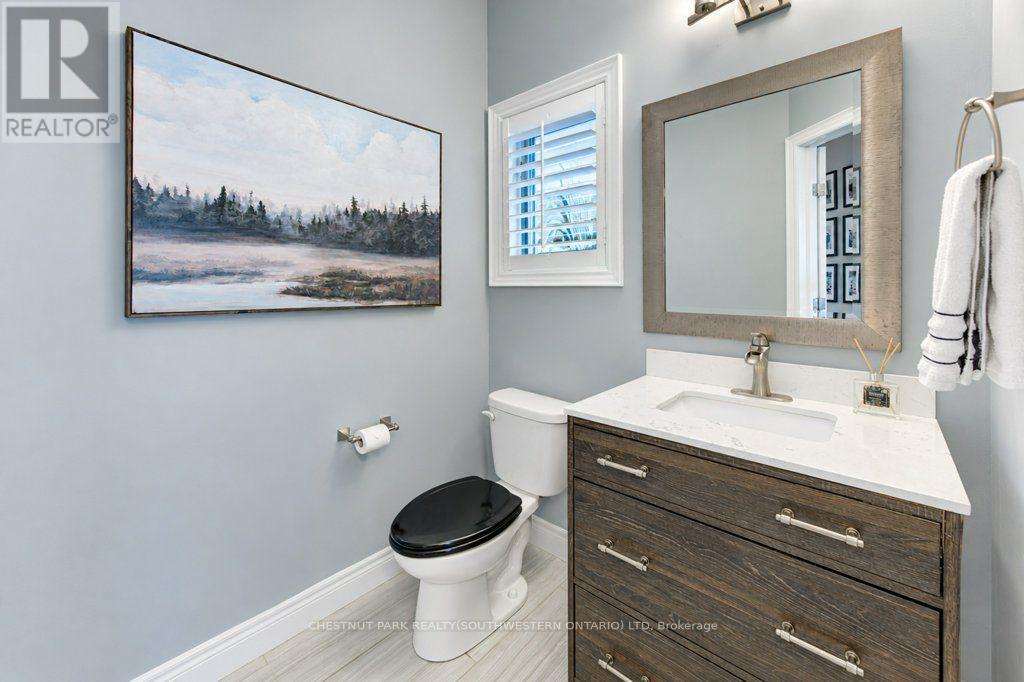 31 Elmbank Trail Property Photo 9