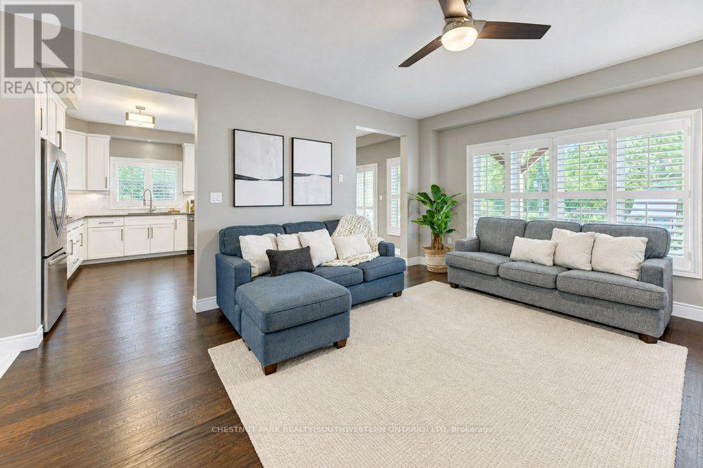31 Elmbank Trail Property Photo 12