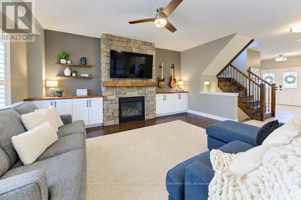 31 Elmbank Trail Property Photo 15