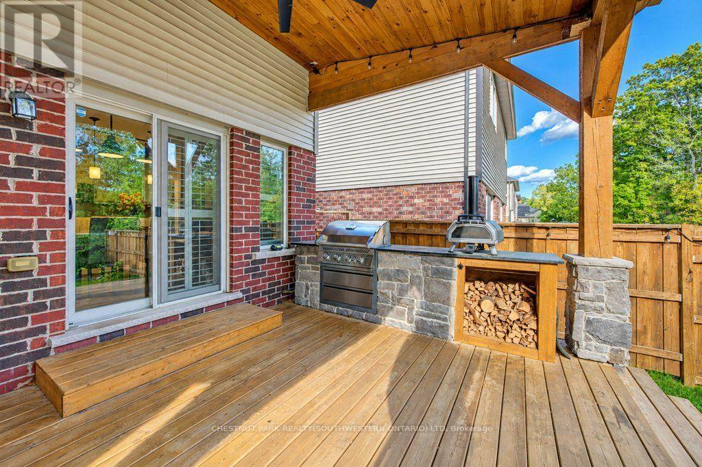 31 Elmbank Trail Property Photo 43