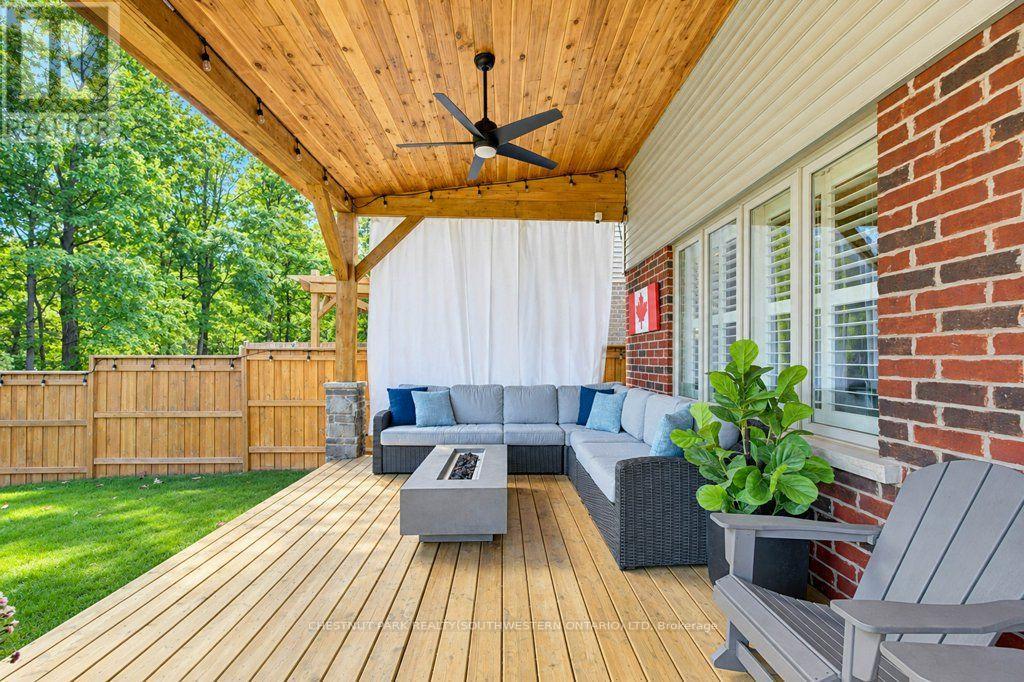 31 Elmbank Trail Property Photo 44