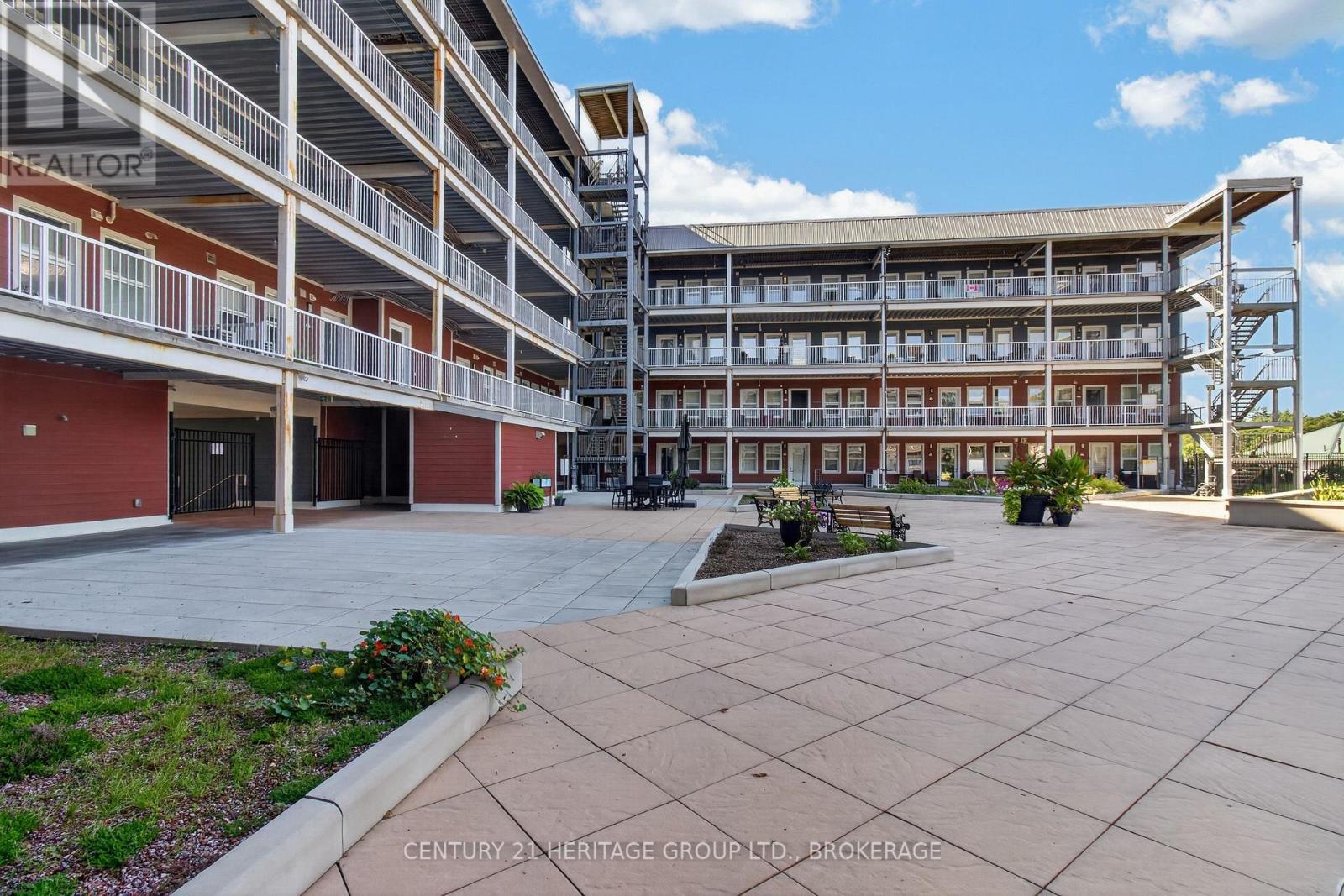 409 - 130 Water Street Property Photo 34