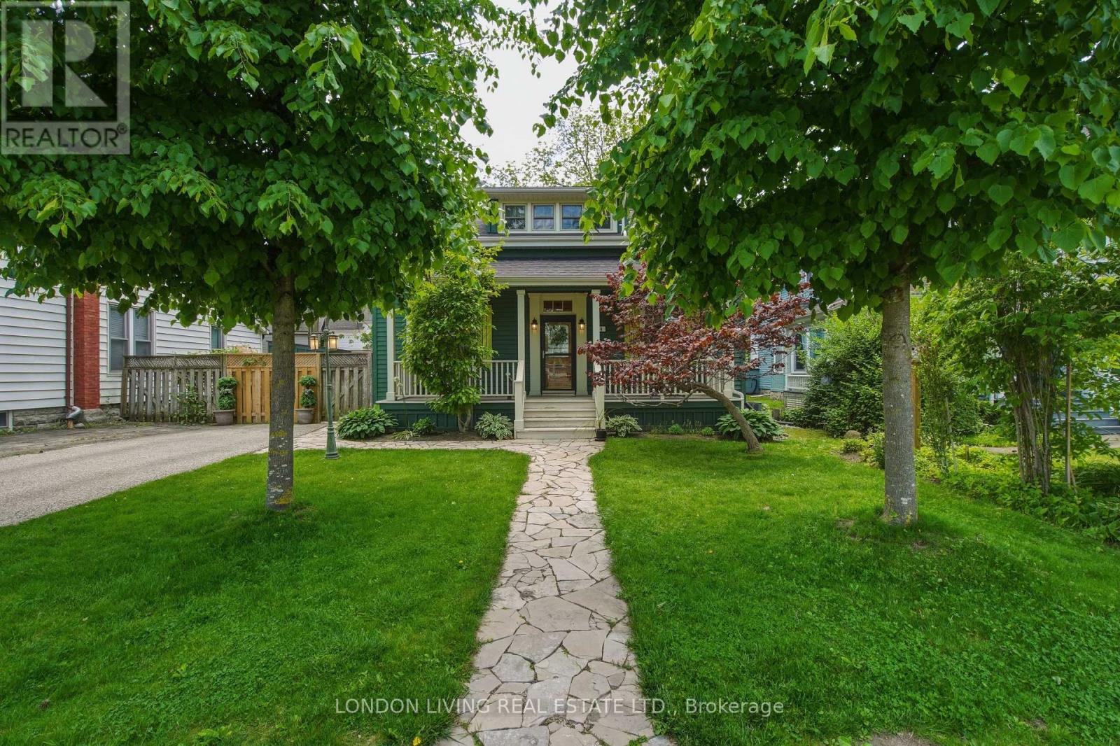 24 Centre Street Property Photo 1