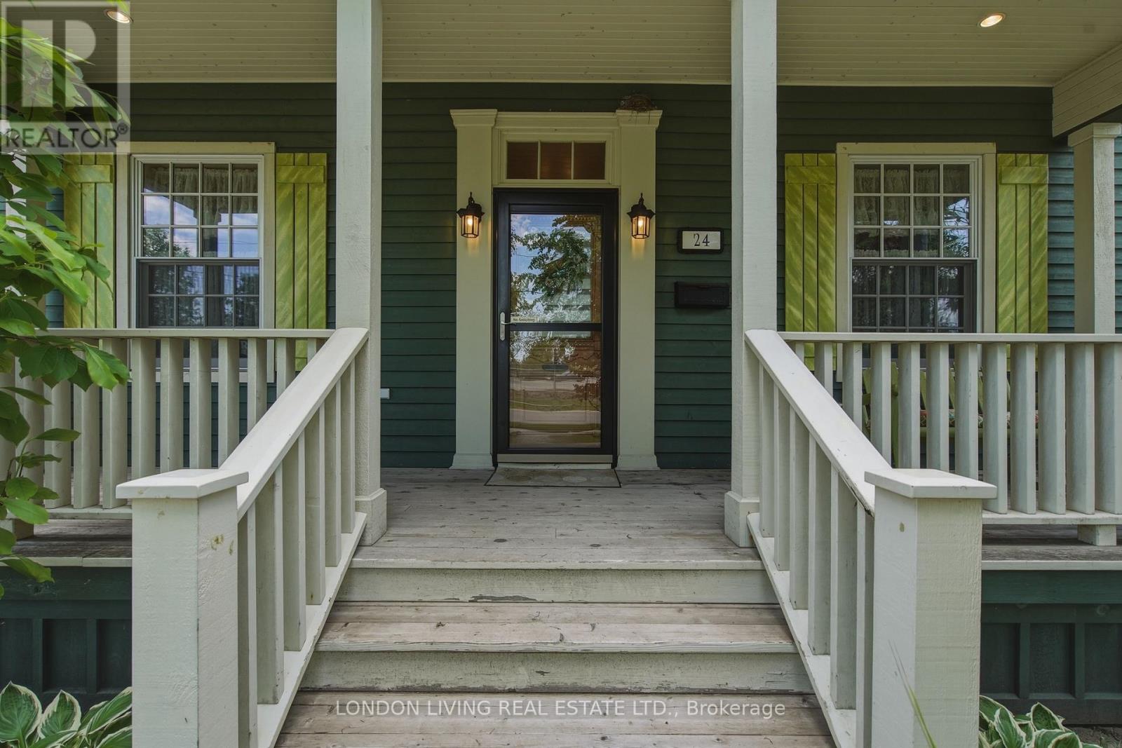 24 Centre Street Property Photo 2