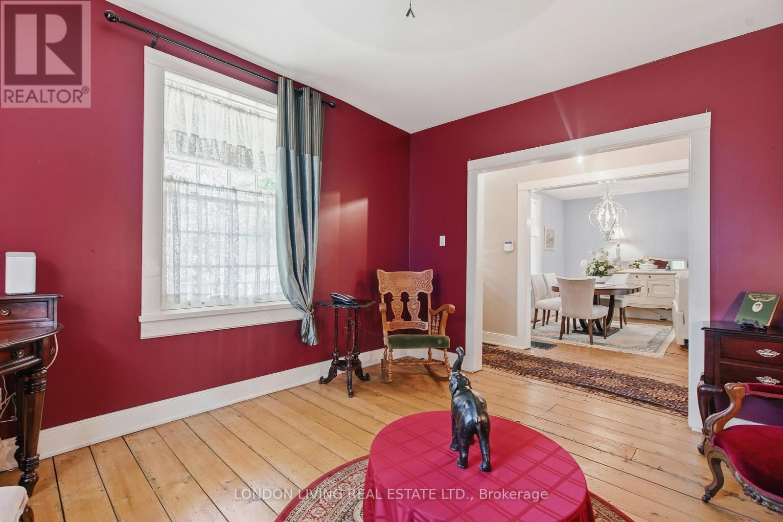 24 Centre Street Property Photo 10