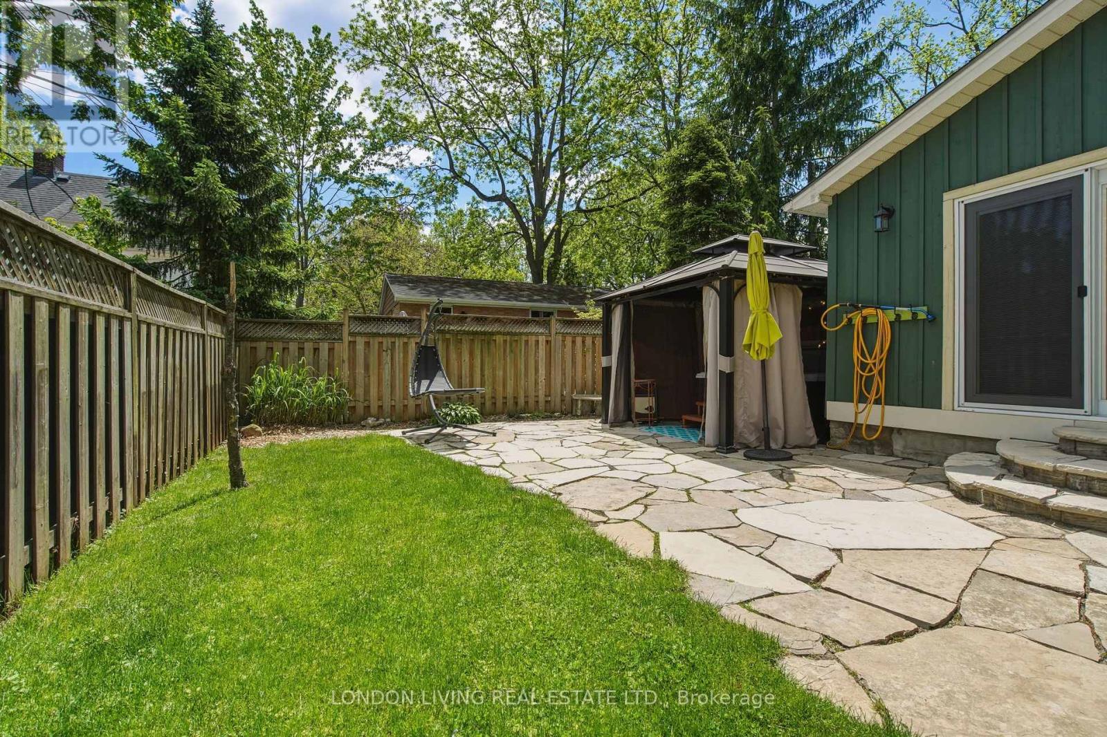 24 Centre Street Property Photo 26