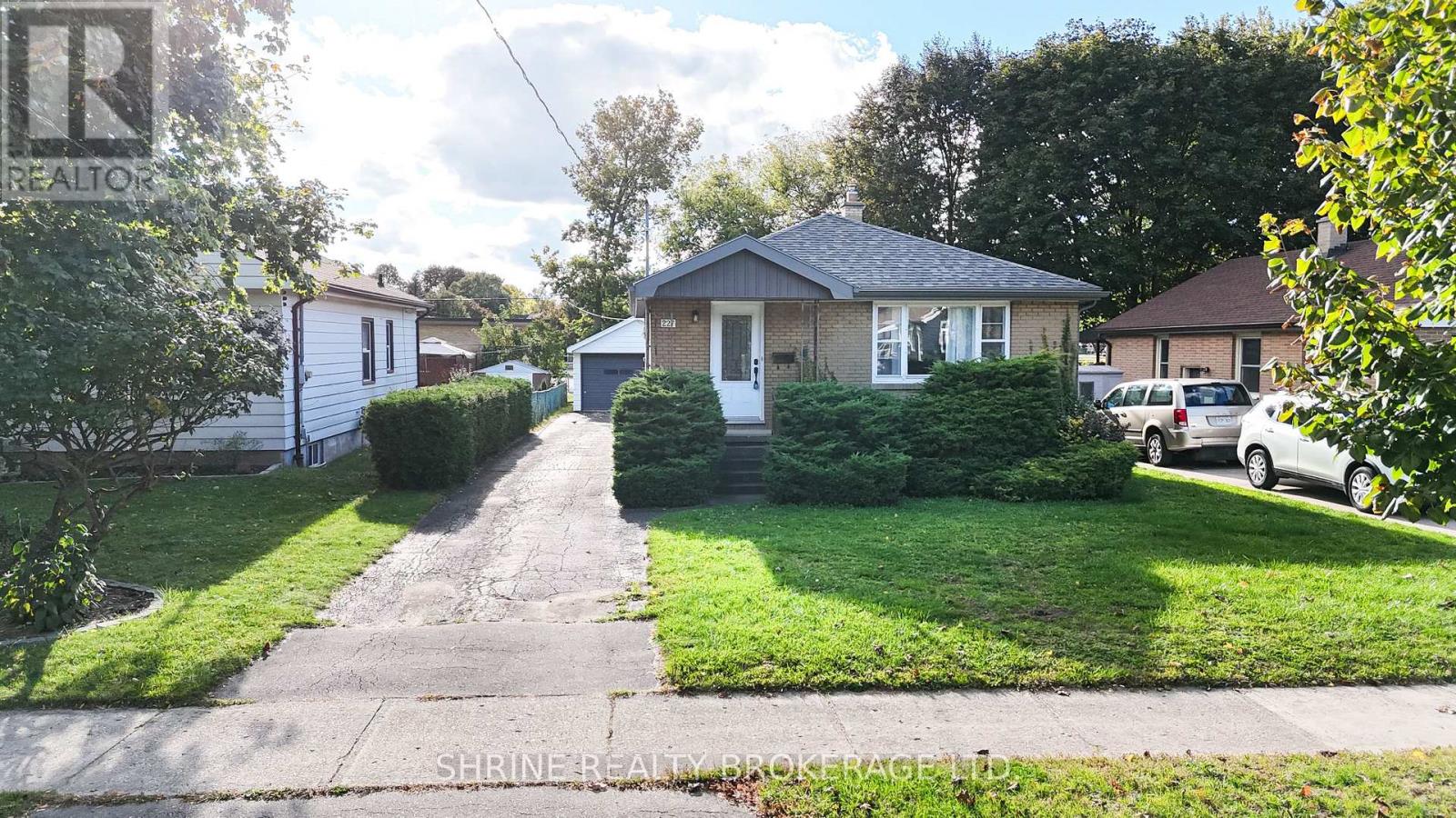 227 Sterling Street Property Photo 5