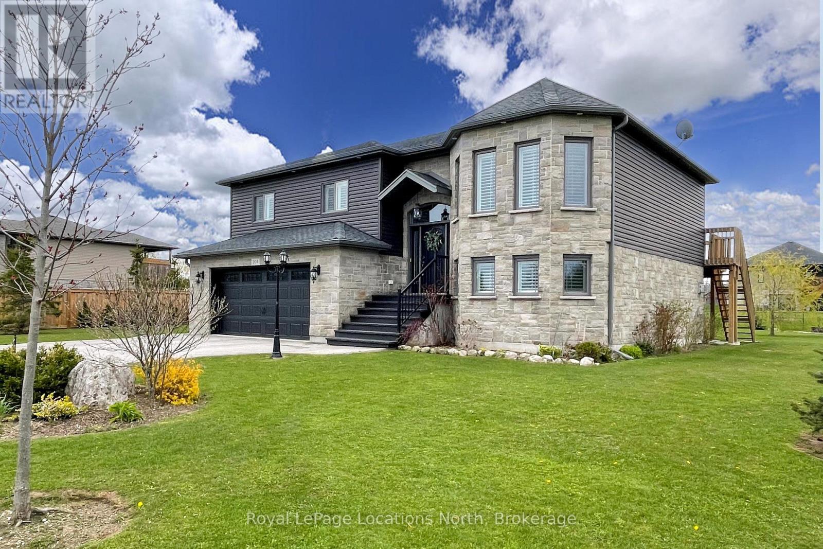 204 Mactay Drive Property Photo 3