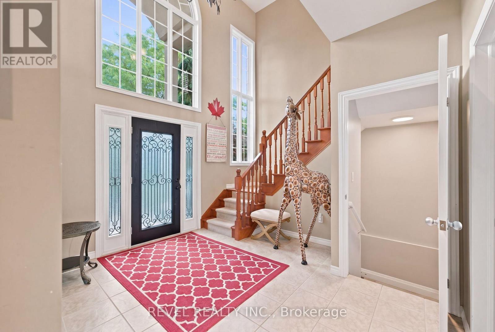 207 Valridge Drive Property Photo 4