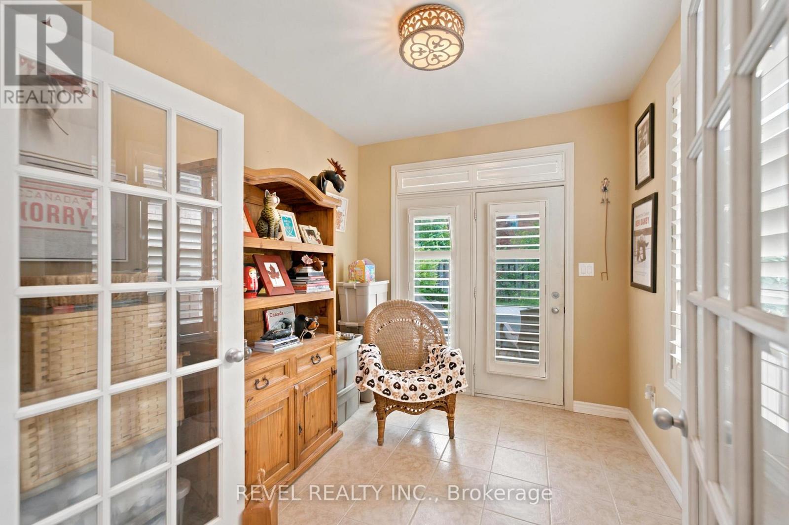 207 Valridge Drive Property Photo 13