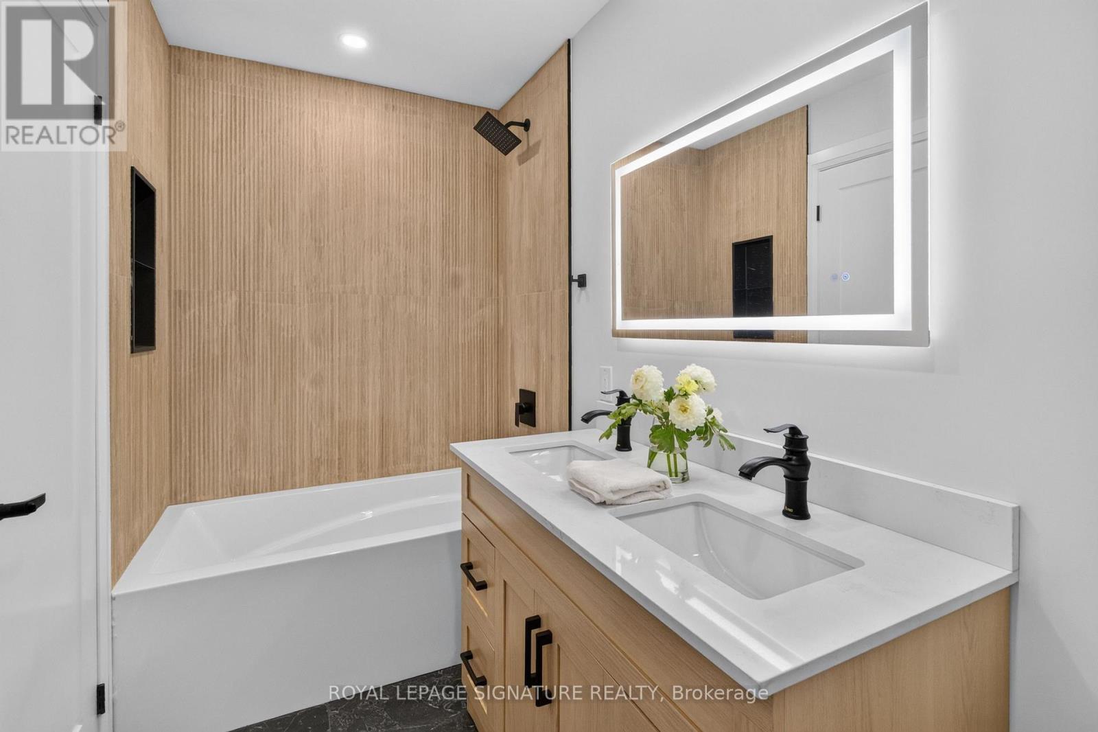 20 Sunvale Place Property Photo 31