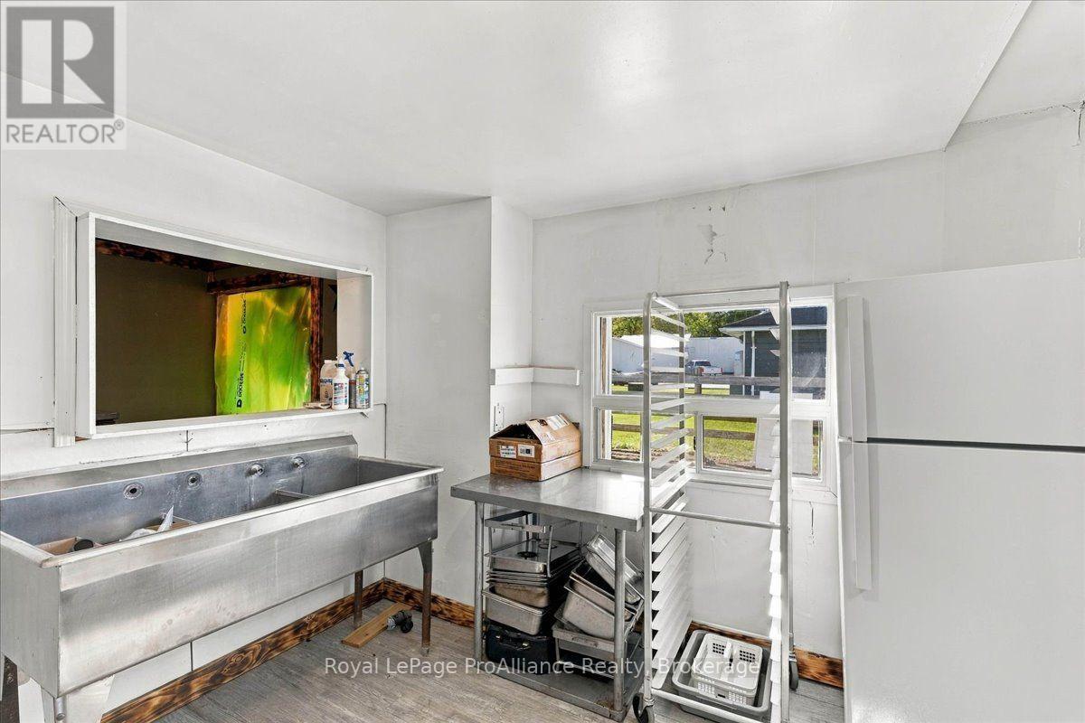 12269 Highway 41 Highway Property Photo 14
