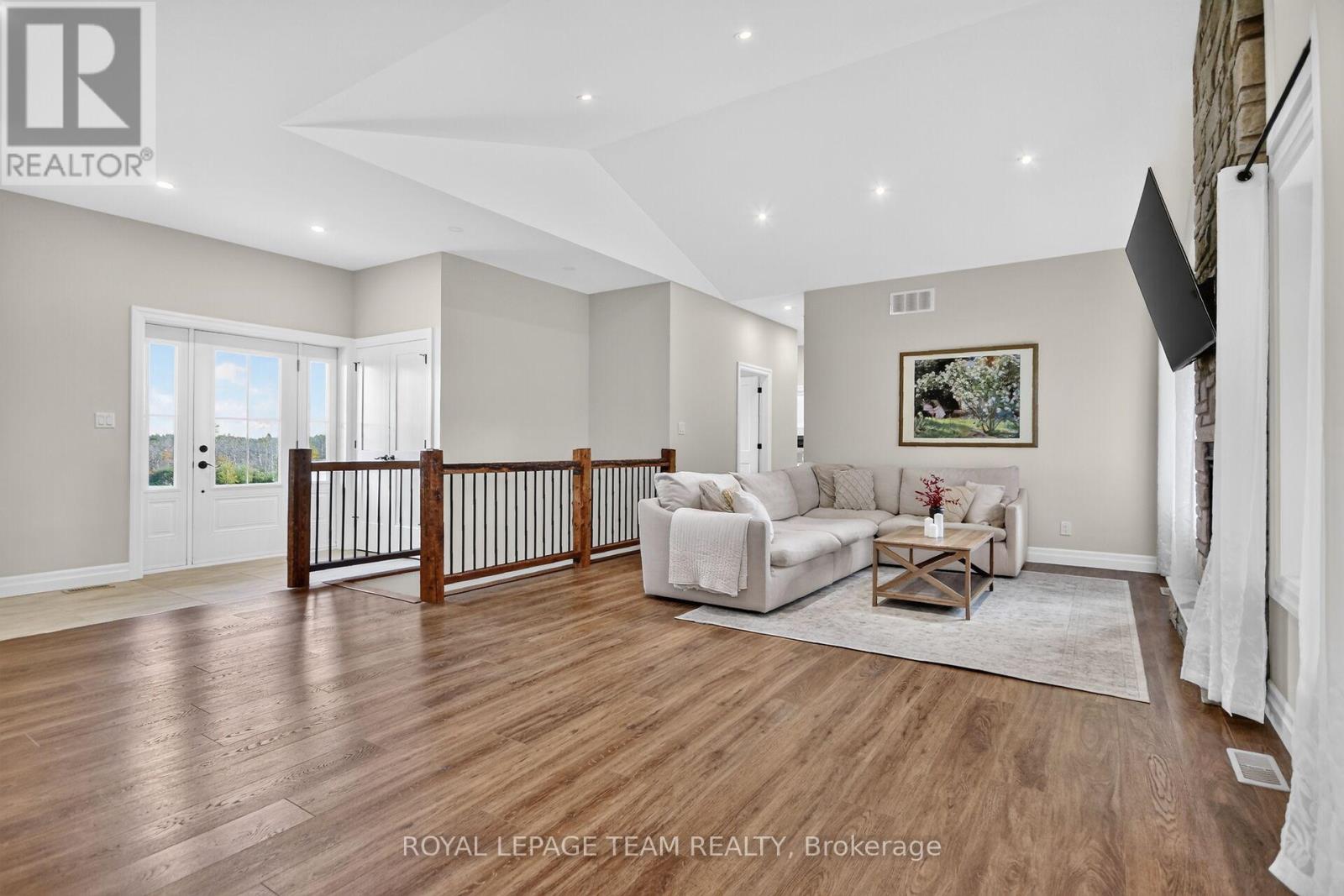 181 Harold Jones Way Property Photo 8