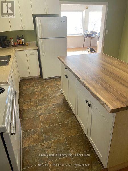 1146 Fourth Lake Road Property Photo 9