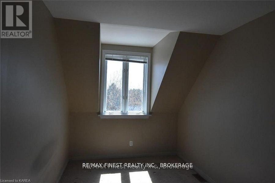 1146 Fourth Lake Road Property Photo 15